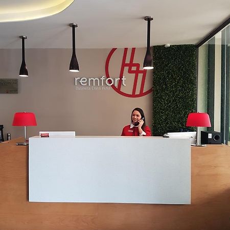 Remfort Hotel Santa Ana Buitenkant foto